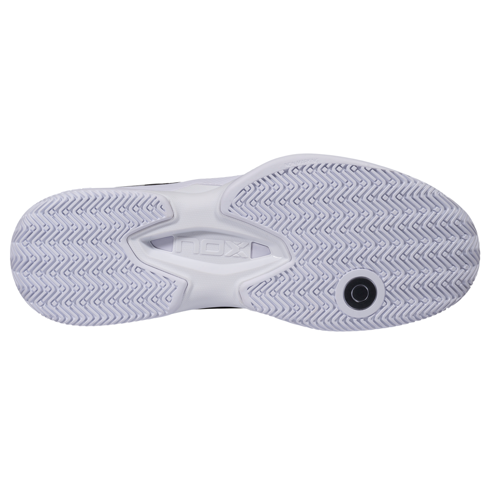 Nox AT10  Pro Black/White