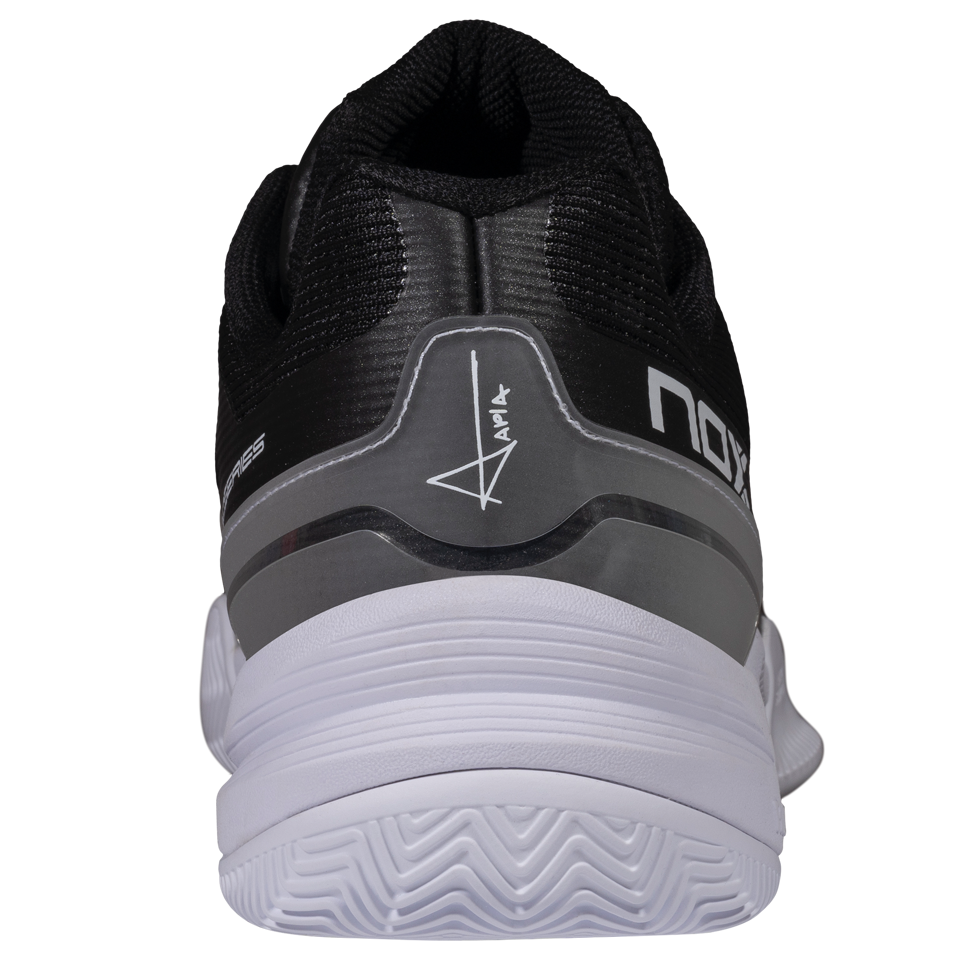 Nox AT10  Pro Black/White